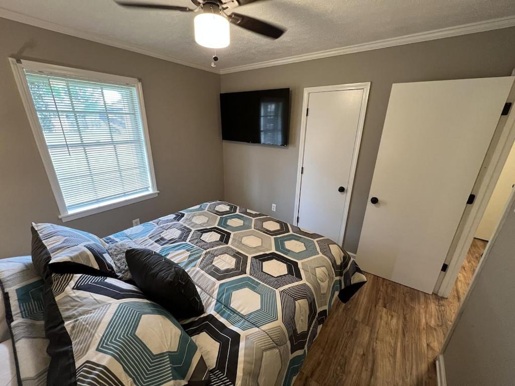 Spacious 3 Bedroom Home Near Amphitheater/Baseball/Shopping And Much More パール エクステリア 写真